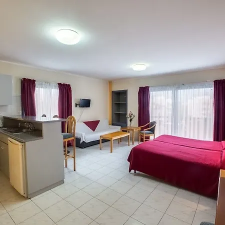 Lobelia Park Annex Hotel